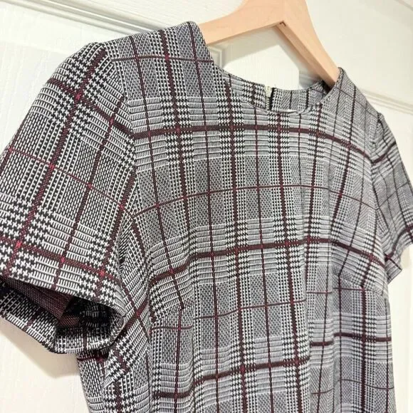 Calvin Klein Black White Houndstooth Plaid Short Sleeve Midi Knee Sheath Dress 8 - Picture 2 of 12